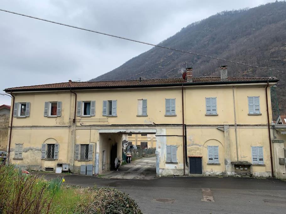 Piccolo Monolocale A Verbania Esterno foto