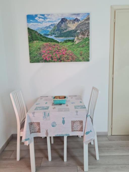 Piccolo Monolocale A Verbania Esterno foto